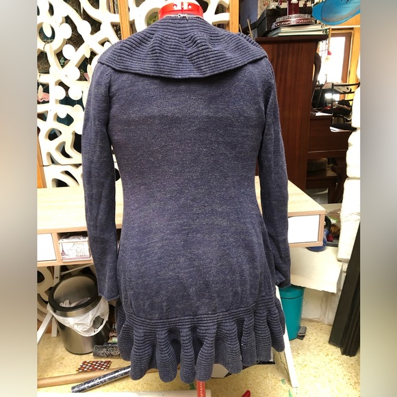 Size M SRS 100% cotton luscious full ruffle cardigan. - Picture 5 of 13